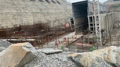 رئيس الوزراء الأثيوبي: سننجز مشروع سد النهضة في موعده.. وتوقف المشروع “شائعات”