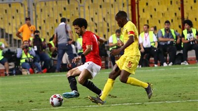منتخب مصر يتقدم بالهدف الثالث على غينيا عن طريق عمر جابر (فيديو)