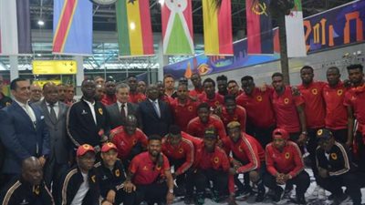 بعثة منتخب أنجولا تصل القاهرة استعدادا لأمم إفريقيا (صور )