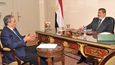 عمرو موسى معلقا على وفاة مرسي: “التاريخ سيحكم عليه بالسلب”