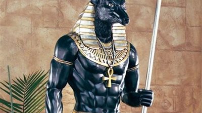 بعد تواجده في استاد القاهرة.. تعرف على “أنوبيس” إله الموت عند المصريين (صور)