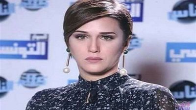 بعد إطلالة مريم بن شعبان المثيرة للجدل.. تعرف على مشوارها الفني (فيديو)