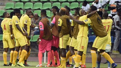 الأزمة مستمرة.. لاعبو منتخب زيمبابوي يرفضون التحرك من فندق الإقامة