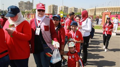 شاهد أصغر مشجع لمنتخب مصر قبل المباراة الافتتاحية لأمم إفريقيا (صورة)