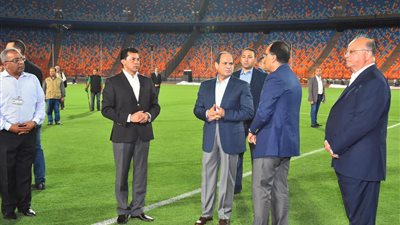 عاجل.. السيسي في طريقه لاستاد القاهرة تمهيدًا لافتتاح بطولة أمم إفريقيا 2019