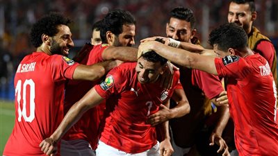 موقع عالمي.. تريزيجيه أفضل لاعب في مباراة مصر وزيمبابوي ومروان الأسوأ