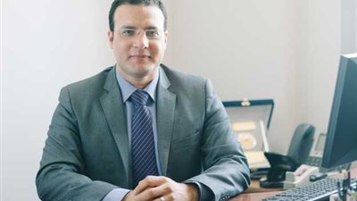 بتطوير ضمادات جروح ذكية.. “الشربيني” يفوز بجائزة أفضل بحث علمي صيدلاني بالوطن العربي