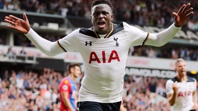 مأدبة عشاء مكافأة قائد كينيا بعد الفوز على تنزانيا