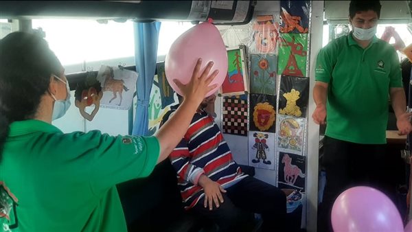  فريق اطفال وكبار