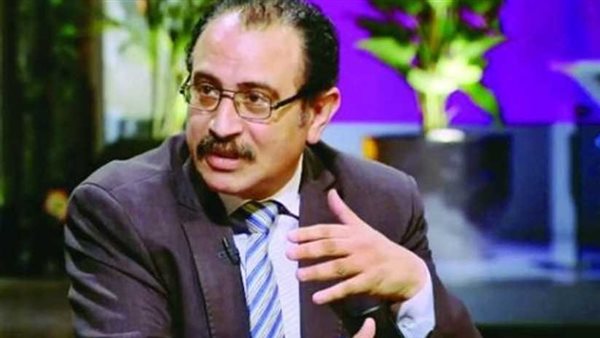 الدكتور طارق فهمي