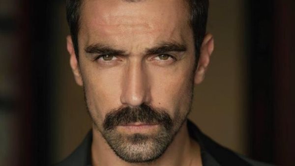 الممثل التركي إبراهيم