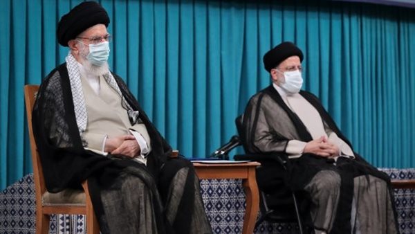 رئيسي وخامنئي