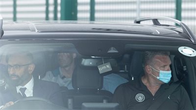 جريليش يغادر مانشستر سيتي بعد انتهائه من الفحوصات الطبية (صورة)