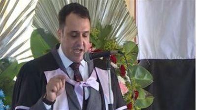 التظاهر بين الإباحة والتجريم.. ضابط من مصابي الشرطة يحصل على الدكتوراه في القانون الجنائي