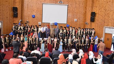 تخرج دفعة جديدة من طلاب قسم أساسي علوم بجامعة سوهاج