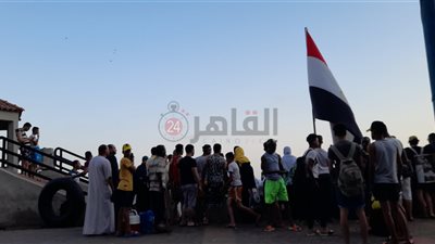 رحلات اليوم الواحد تنعش الإقبال على شواطئ الإسكندرية (صور)