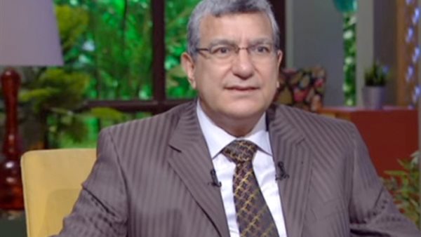 الدكتور عبد اللطيف