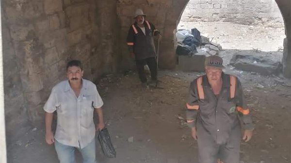 تنظيف وتطهير بوابة