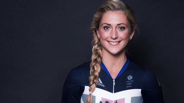  البريطانية لورا