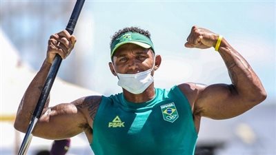 طوكيو 2020.. البرازيلي كيروز يحصد ذهبية التجديف 1000 متر