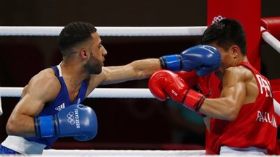 طوكيو 2020 .. جلال يافاي يفوز بأول ميدالية ذهبية لبريطانيا في الملاكمة وزن الذبابة رجال