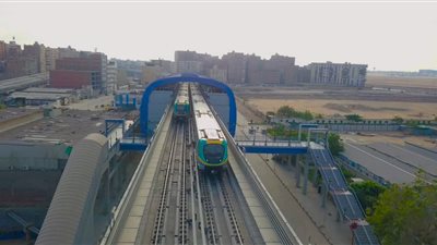 النقل تخصص حافلات نقل عام لركاب الخط الثالث للمترو أثناء غلق عدد من المحطات