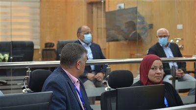 وزير التنمية المحلية يتفقد الشبكة الوطنية الموحدة للطوارئ ببورسعيد (صور)