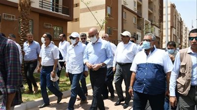 وزير الإسكان يتفقد مشروع سكن الموظفين بالعاصمة الإدارية الجديدة المقام بمدينة بدر