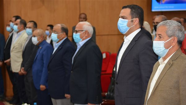 وزير التنمية المحلية