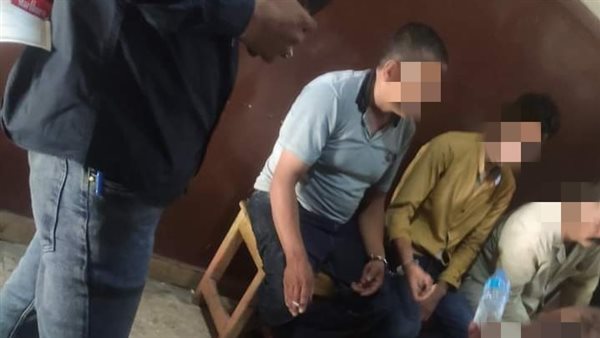 المتهم أثناء العرض