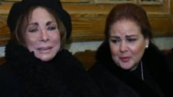 دلال عبد العزيز ولبنى