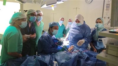 باستخدام DCR.. نجاح أول عملية تسليك قناة دمعية لطفلة ببورسعيد 