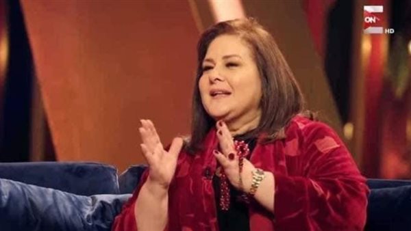 الفنانة دلال عبد