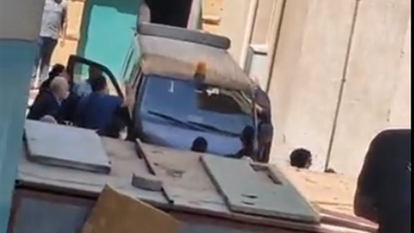 خروج جثمان دلال عبد