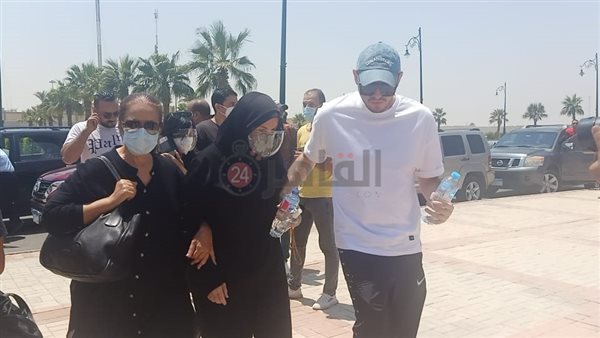 ميرفت أمين في جنازة