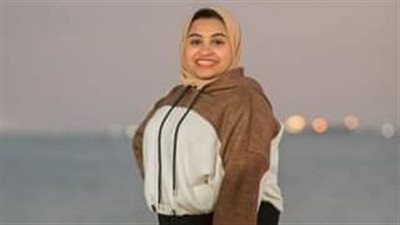 طالبة تستغيث بالرئيس السيسي: أعاني من العظم الزجاجي وتكلفة علاجي 4 ملايين جنيه