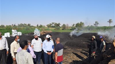 ضبط 5 مكامير فحم مخالفة للبيئة في المنيا