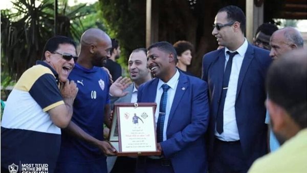 تكريم شيكابالا