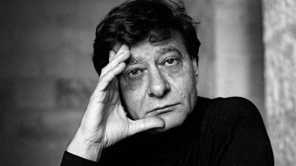 الشاعر محمود درويش