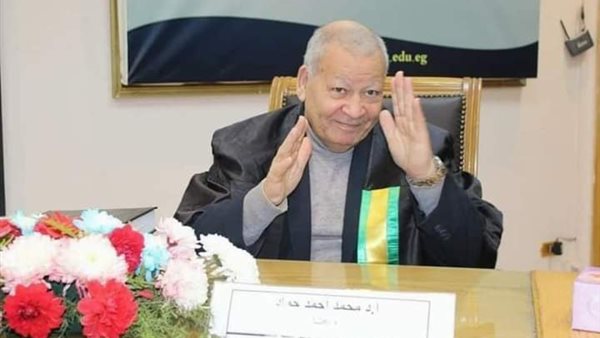 الدكتور محمد حماد