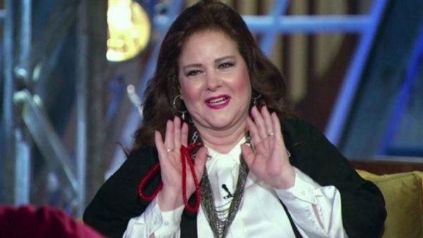 دلال عبد العزيز