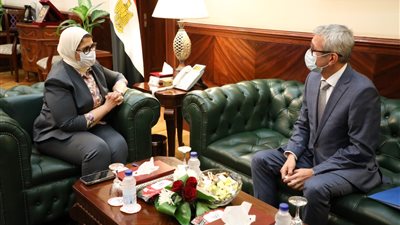 وزيرة الصحة: جميع اللقاحات المتوفرة بمراكز التطعيم حاصلة على اعتماد منظمة الصحة العالمية 