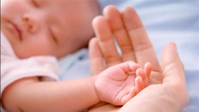 إمام وخطيب بالأوقاف: الأطفال سبب زيادة الرزق فإذا مات الطفل ضاق 