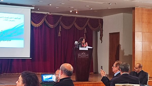 سميرة لوقا أستاذة