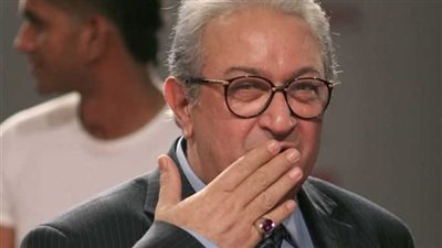 صدقة جارية.. نور الشريف أوصى بدفن من لا يملك مدفنًا بجواره (فيديو)