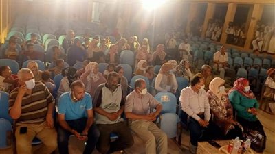 المسرح المتنقل يختتم فعالياته في ثقافة الشلاتين بعروضٍ وأغاني تراثية