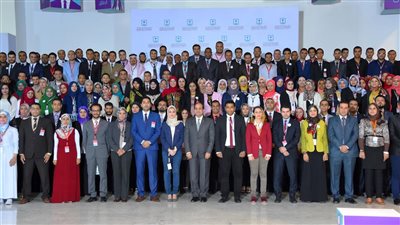 السيسي: شباب مصر نصف الحاضر وكل المستقبل