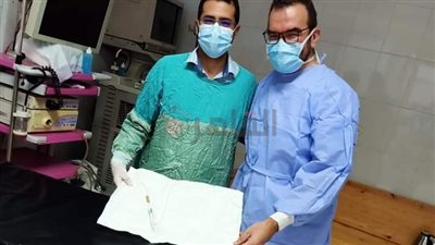 نادرة الحدوث.. نجاح عملية استخراج فرشاة أسنان من بطن مريضة بالمنوفية «صور» 