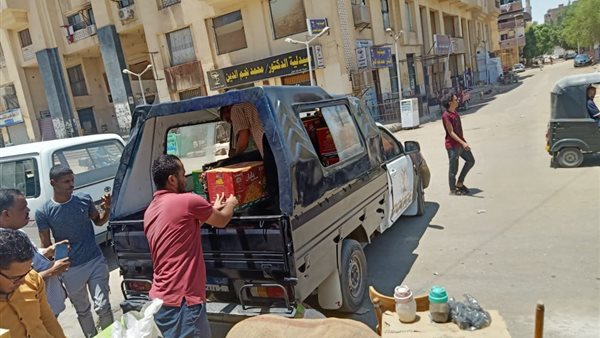 ضبط مواد غذائية بأسوان