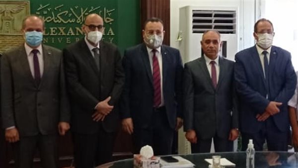 رئيس جامعة الإسكندرية